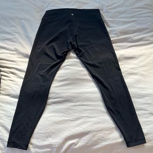 EUC Lululemon Wunder Under 28” luxtreme